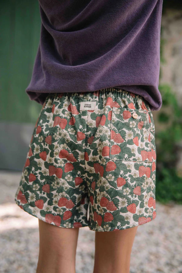 Photo de SHORT_GEORGETTE_FRAISES 2_jpg par Les Biscottes