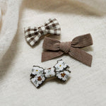 Photo de barrettes fleurs velours vichy gentil coquelicot 2 par Les Biscottes