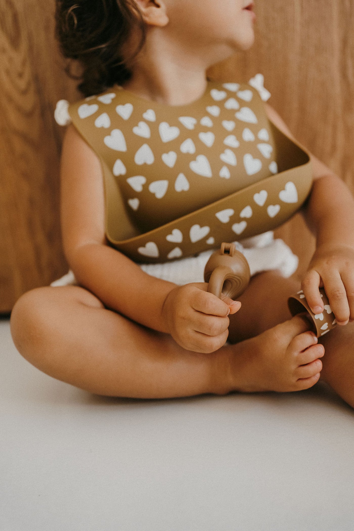 Bavoir Cœurs Camel - Zakuw