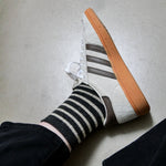 Photo de chaussettes mariniere noir blanc gentil coquelicot 3 par Les Biscottes