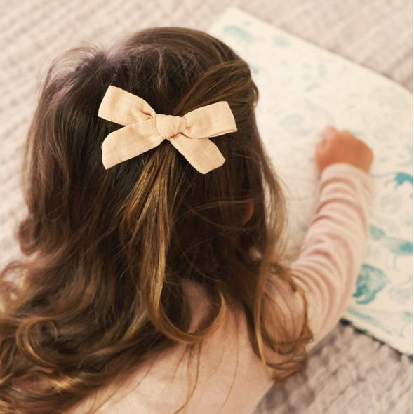 Photo de duo barrettes sable leopard gentil coquelicot 3 par Les Biscottes