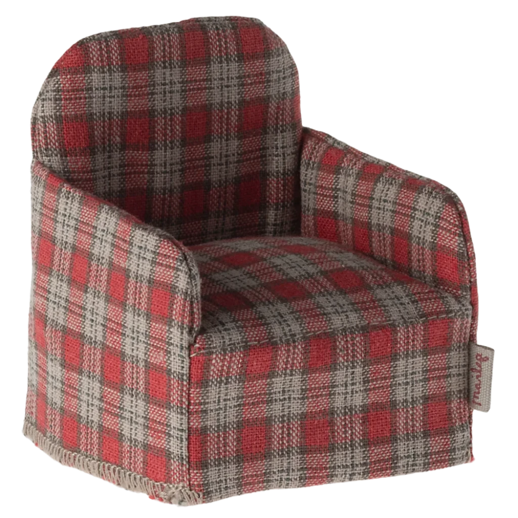 Photo de fauteuil vichy rouge maileg 1 par Les Biscottes