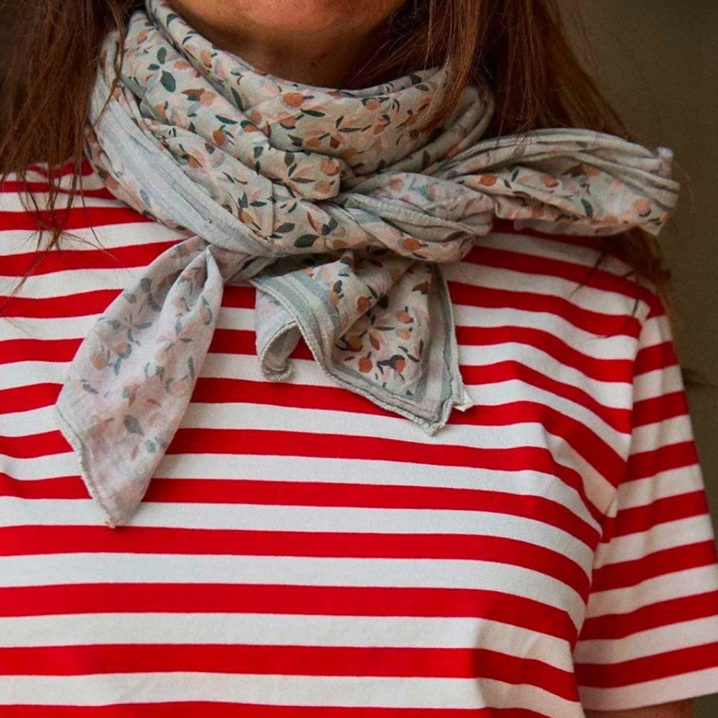Photo de foulard bloom sauge gabrielle paris 1 par Les Biscottes