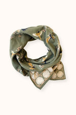 Photo de foulard latika cerisier eucalyptus apaches 1 par Les Biscottes