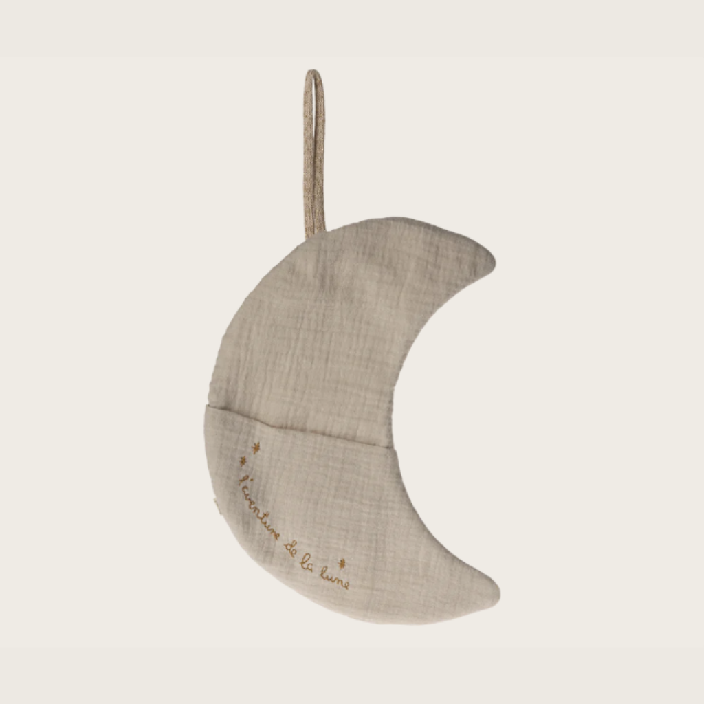 Photo de lune decorative maileg 1 par Les Biscottes