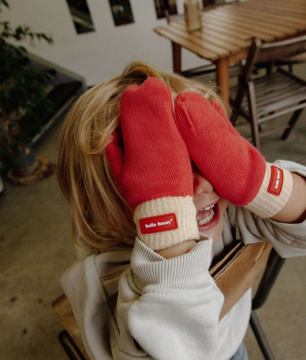 Photo de moufles hotty framboise hello hossy 2 par Les Biscottes