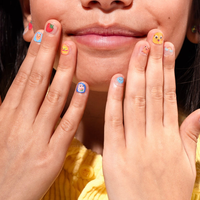 Photo de nail stickers kawaii omy 2 par Les Biscottes
