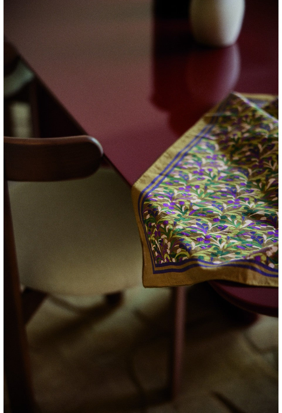 Photo de petit foulard songe violet gabrielle 2 par Les Biscottes