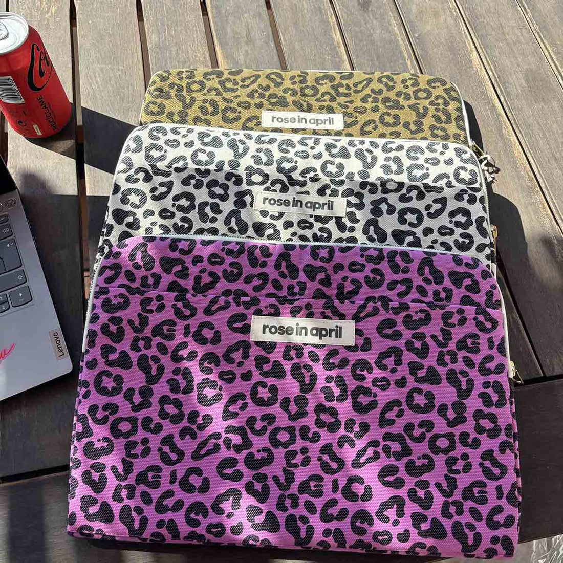 Photo de pochette ordinateur graou olive rose in april 1 par Les Biscottes