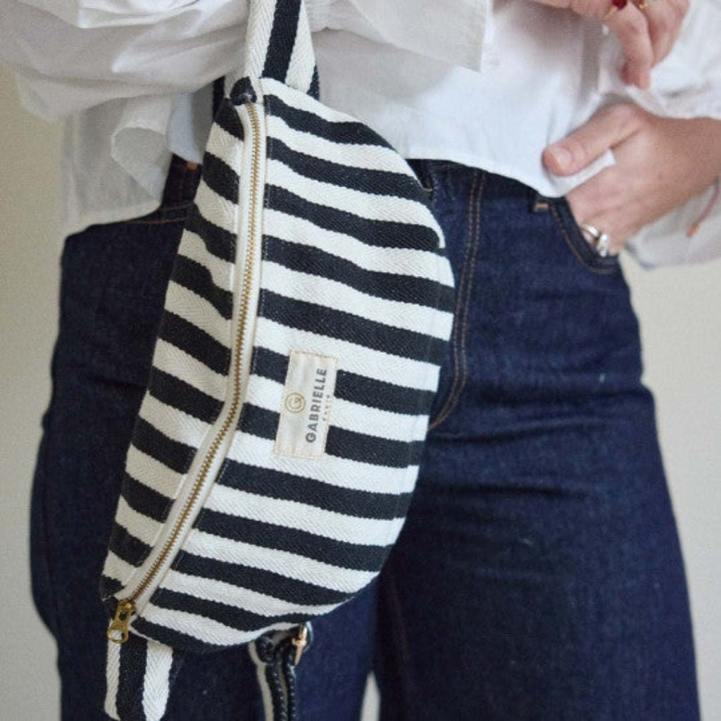 Photo de sac banane rayures noires gabrielle paris 1 par Les Biscottes