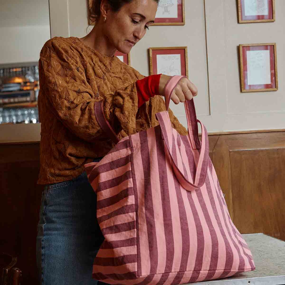 Photo de sac elisa rayure bordeaux flamingo par Les Biscottes