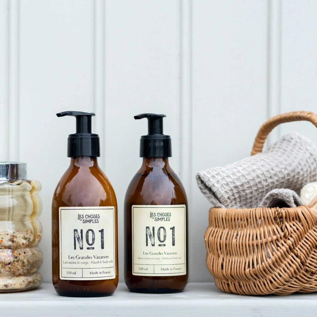 Photo de savon ambre choses simple1_183b85c9 01b3 4bf2 8644 6d1598808e31 par Les Biscottes