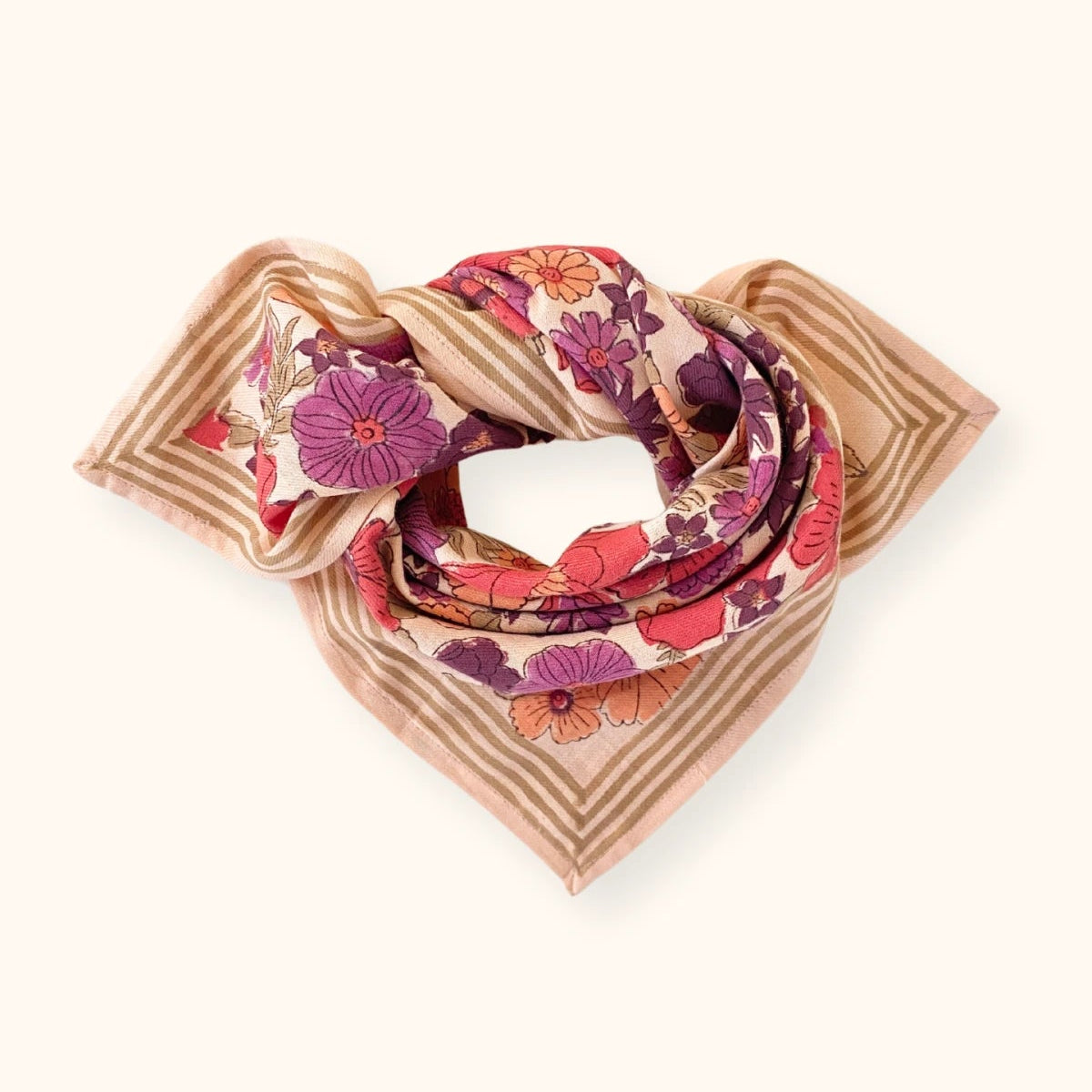 Photo de small foulard manika joy par Les Biscottes