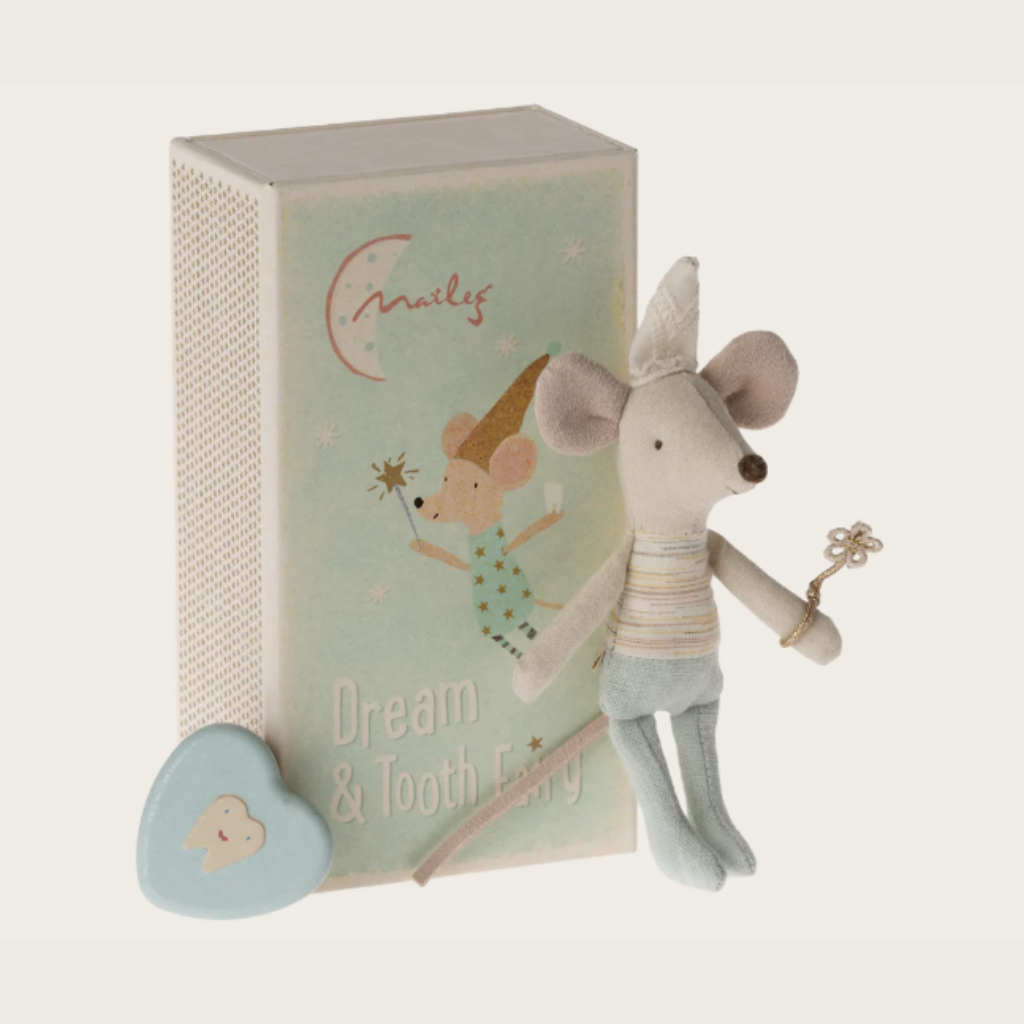 Photo de souris fee des dents petit frere maileg 1 par Les Biscottes