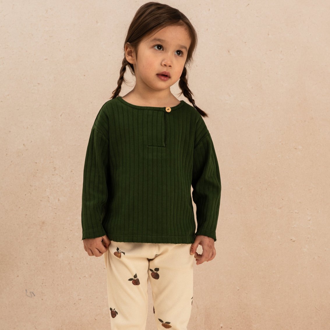 Photo de tee shirt orso vert foret studio boheme 1 par Les Biscottes