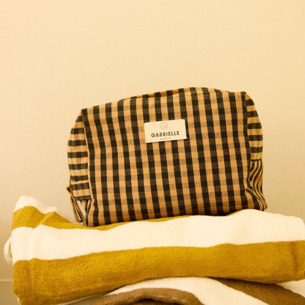 Photo de trousse de toilette vichy cafe gabrielle paris 2 par Les Biscottes