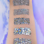 Photo de paillettes holo argent sisi1 par Les Biscottes